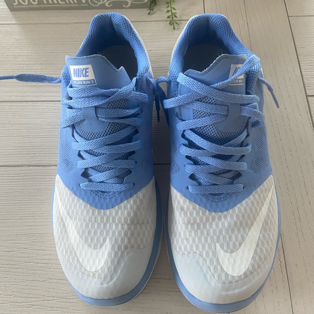 Nike Running Tennis Shoes
